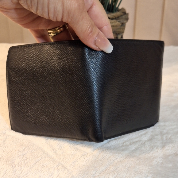 Bvlgari Men's Leather Wallet - Picture 15 of 16